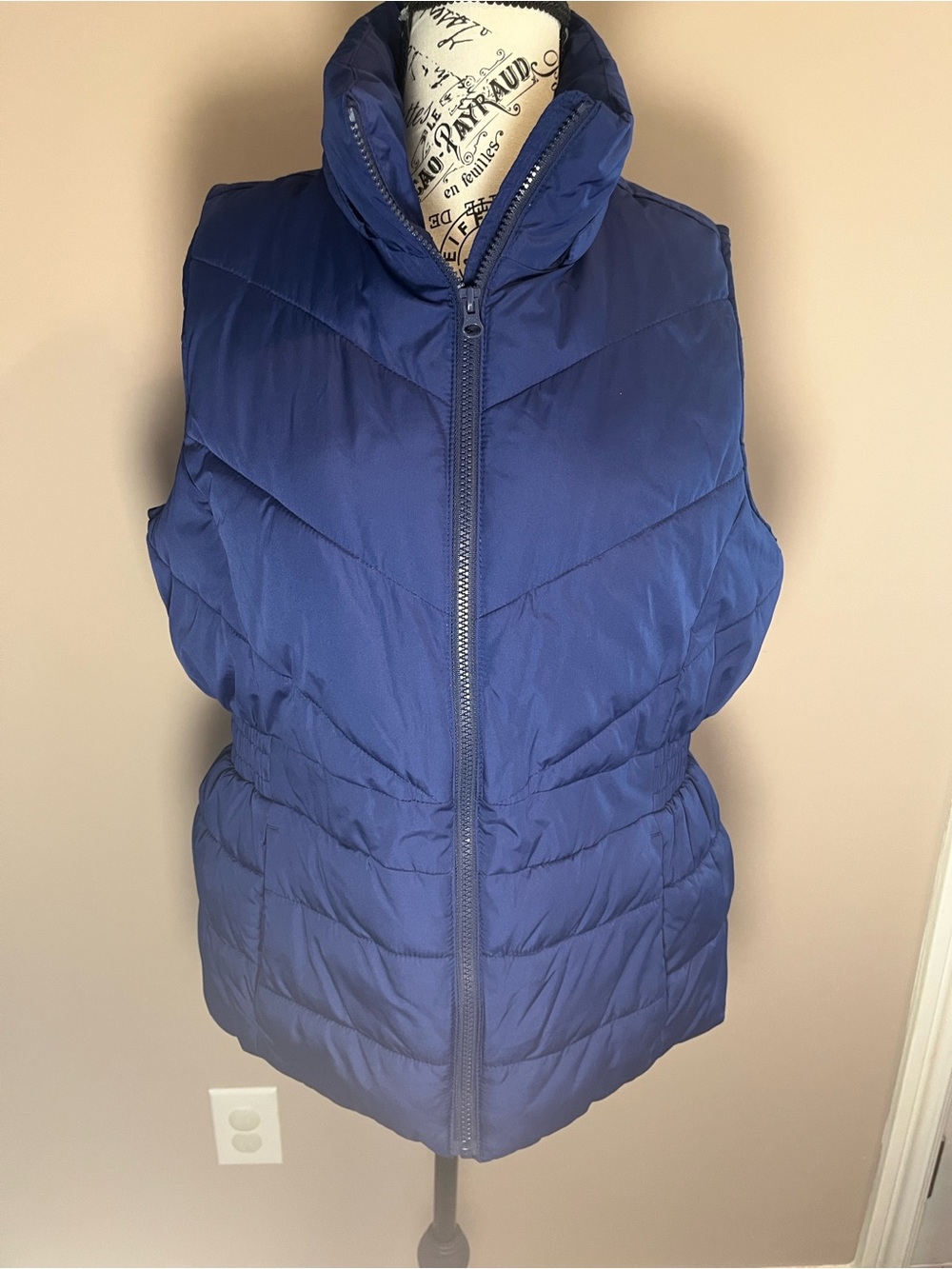 Banana Republic Women's Quilted Puffer Vest in Royal Blue